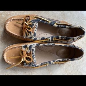 Sperry Angelfish Boat Shoes Leopard/mesh design